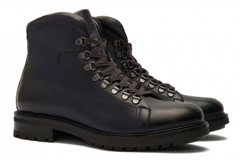 Purple genuine leather shoes