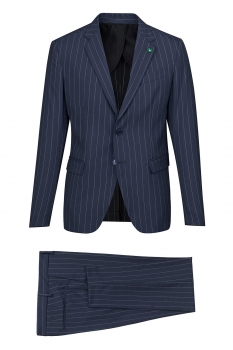 Slim body navy stripe suit