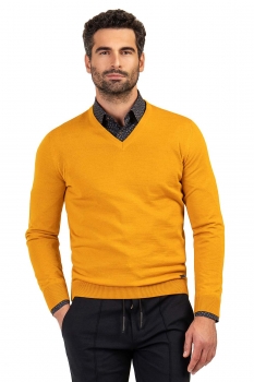 Slim body yellow sweater