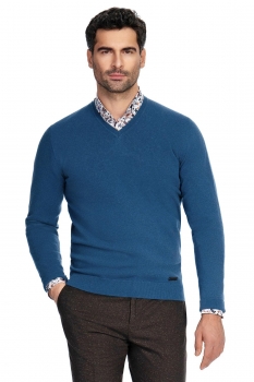 Regular blue sweater