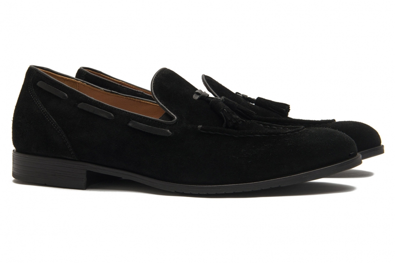 spray vopsea piele intoarsa Mocasini negri piele intoarsa