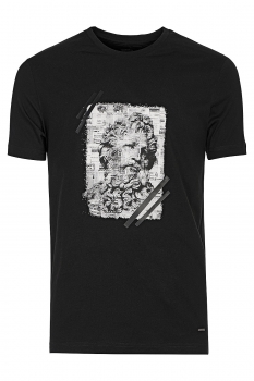 Black t-shirt