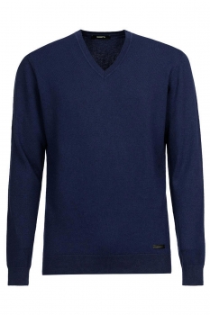 Slim body navy sweater