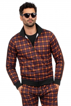 Slim body brown sweater