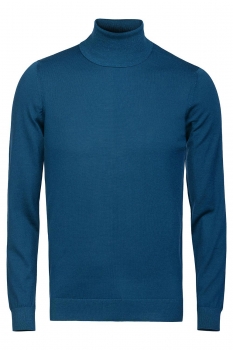 Slim body blue sweater