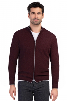 Slim body burgundy sweater