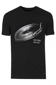 Black t-shirt