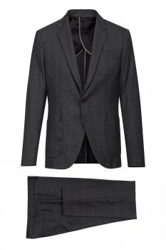 Slim body grey carouri suit
