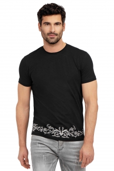 Black geometric t-shirt