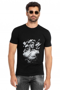 Black geometric t-shirt