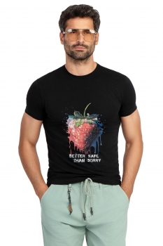 Black geometric t-shirt