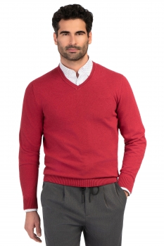 Slim body red sweater