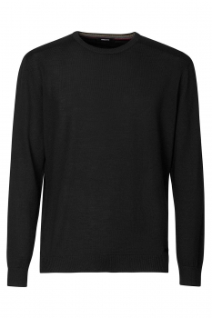 Regular black sweater