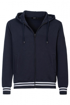 Slim body navy sweater