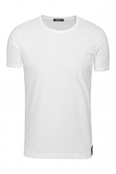 White t-shirt