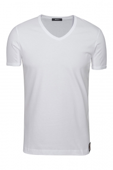 White t-shirt