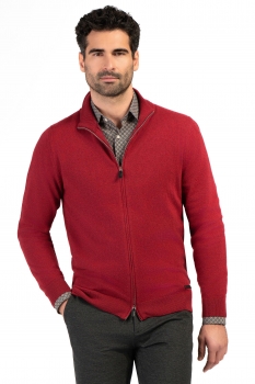 Slim body red sweater