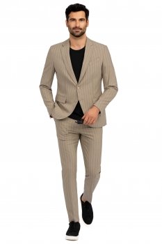 Costum slim bej in dungi