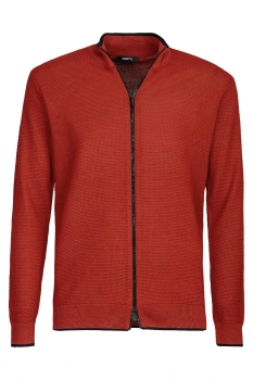 Slim body orange sweater