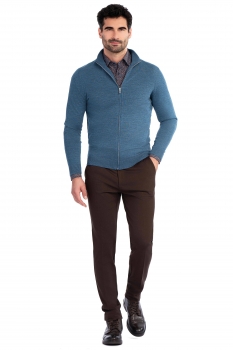 Slim body brown plain trousers