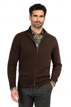 Regular brown sweater